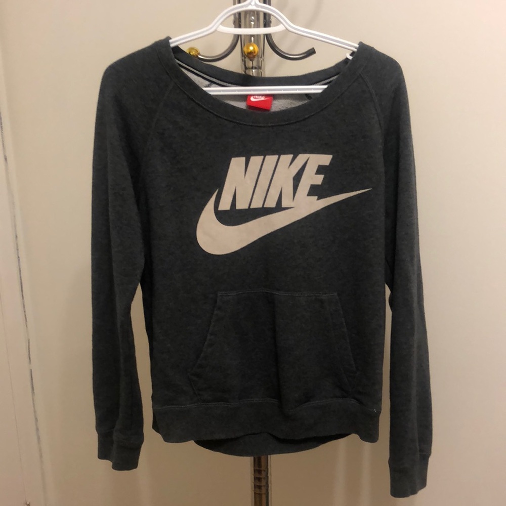 nike women sweater